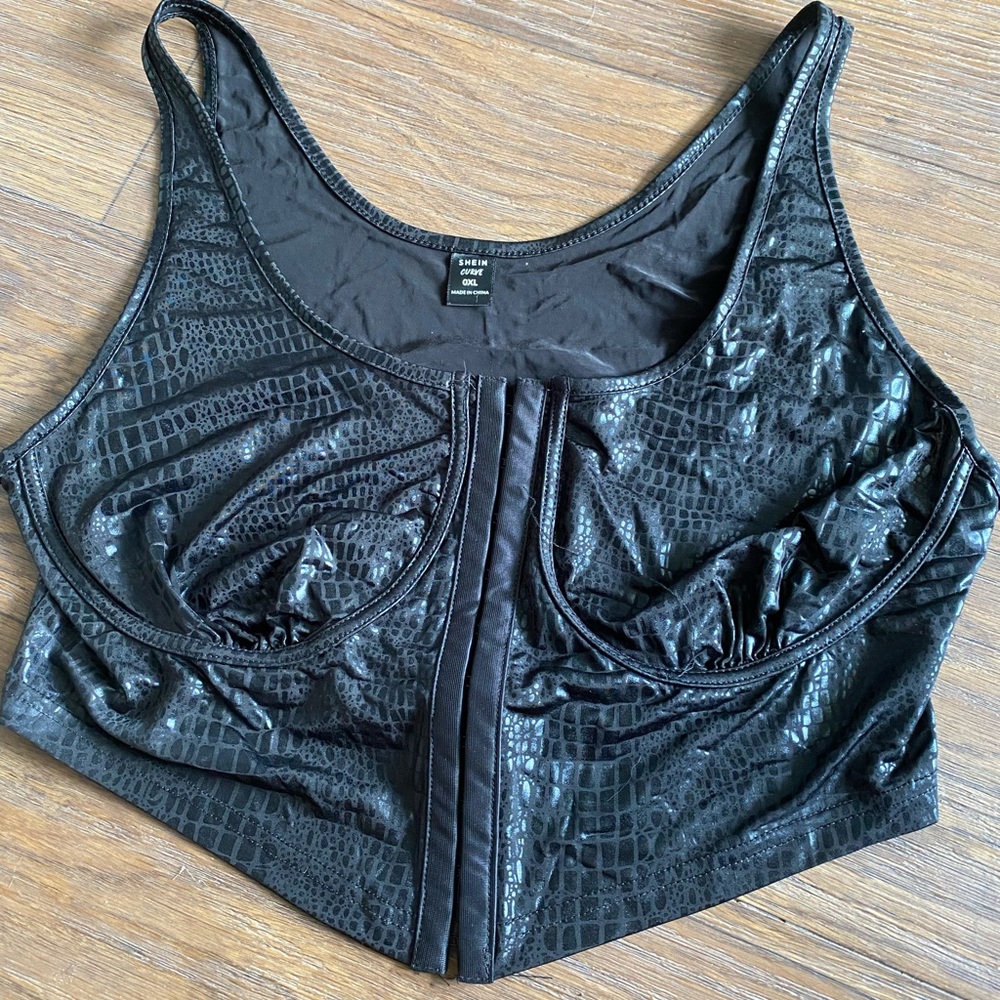 3 for $10 Snake skin tank top